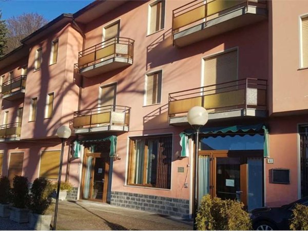 negozio in vendita ad Alta Valle Intelvi in zona Lanzo d'Intelvi
