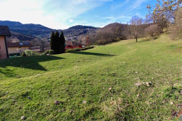 casa indipendente in vendita ad Alta Valle Intelvi