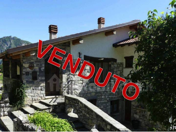 casa indipendente in vendita ad Alta Valle Intelvi