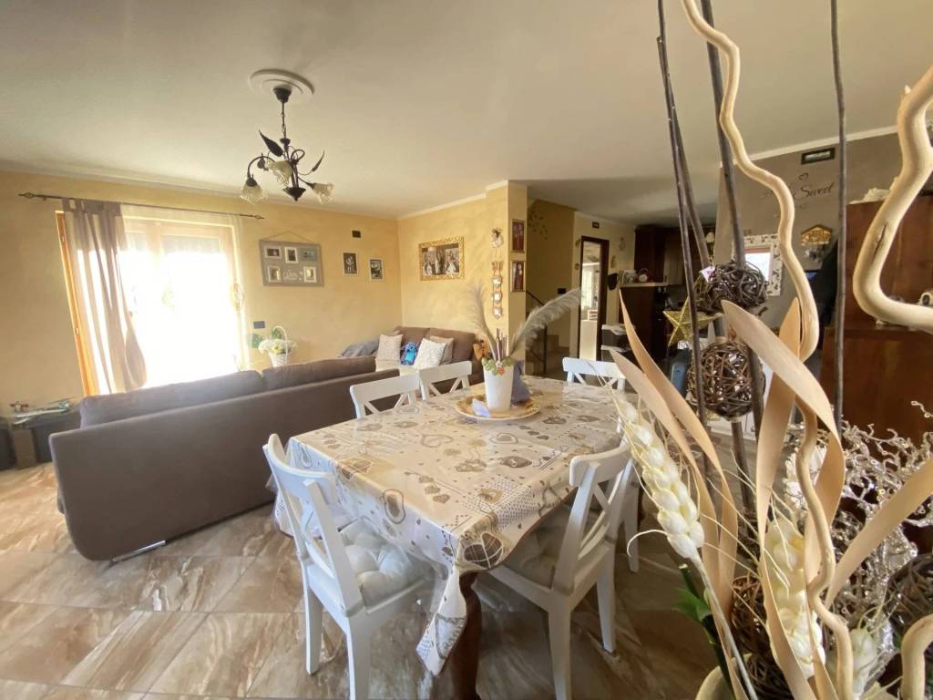 casa indipendente in vendita ad Alta Valle Intelvi