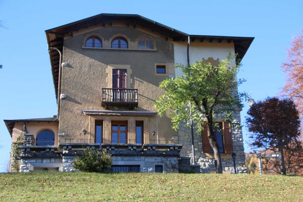 casa indipendente in vendita ad Alta Valle Intelvi