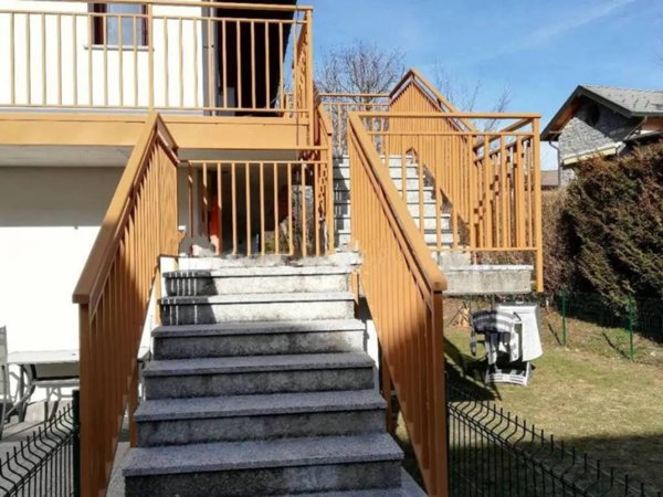 appartamento in vendita ad Alta Valle Intelvi in zona Lanzo d'Intelvi