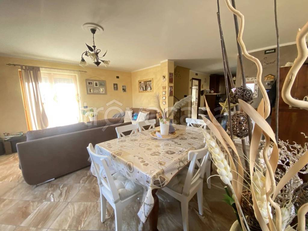 casa indipendente in vendita ad Alta Valle Intelvi