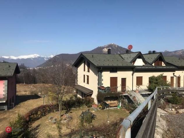 appartamento in vendita ad Alta Valle Intelvi in zona Ramponio Verna