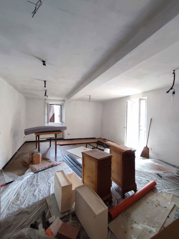 casa indipendente in vendita ad Alta Valle Intelvi in zona Lanzo d'Intelvi