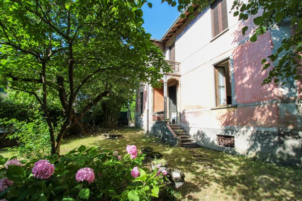 casa indipendente in vendita ad Alta Valle Intelvi