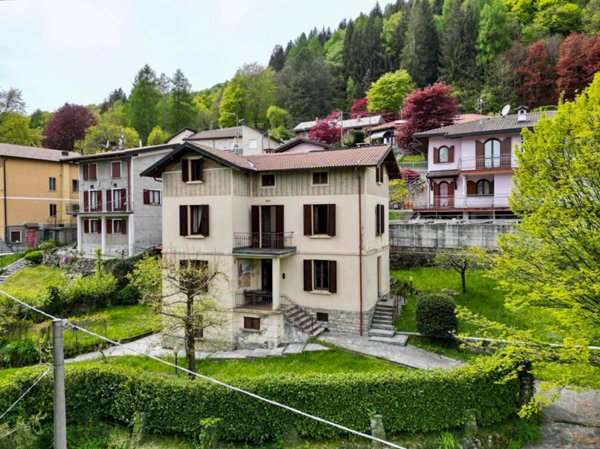 casa indipendente in vendita ad Alta Valle Intelvi