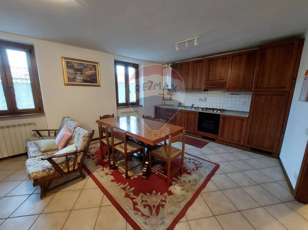 casa indipendente in vendita ad Alta Valle Intelvi in zona Ramponio Verna