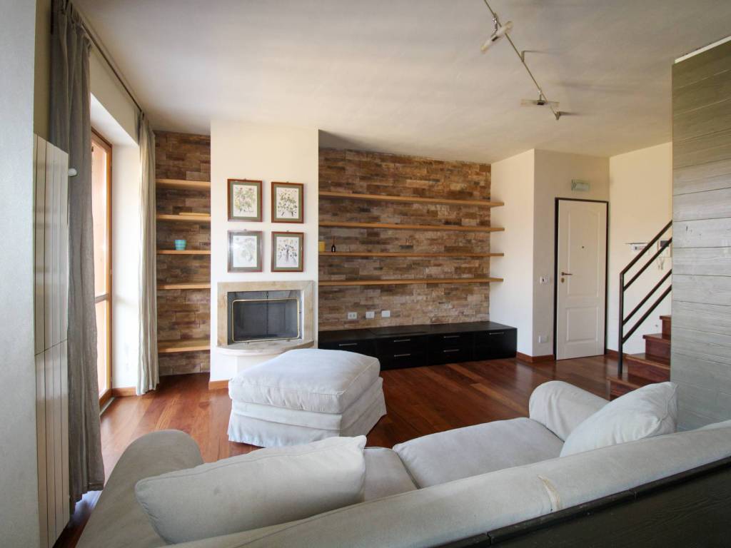 casa indipendente in vendita ad Alta Valle Intelvi