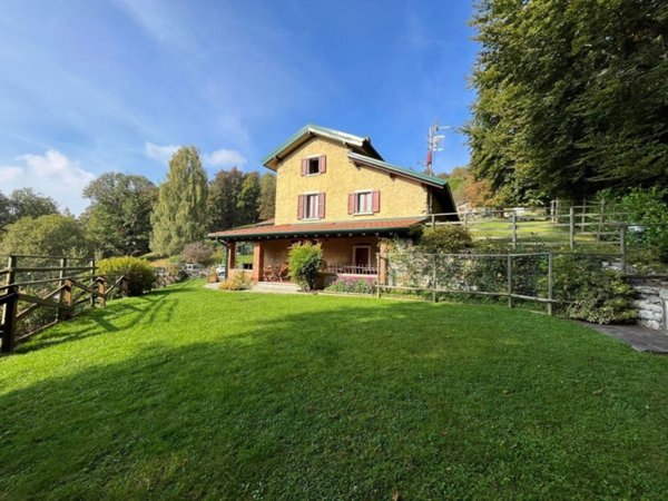 casa indipendente in vendita ad Alta Valle Intelvi