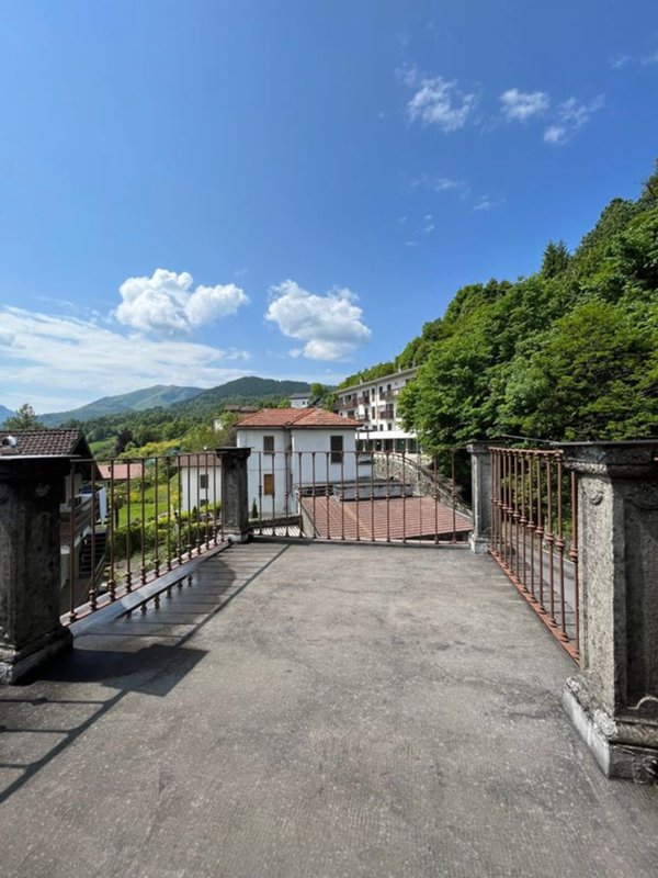 casa indipendente in vendita ad Alta Valle Intelvi
