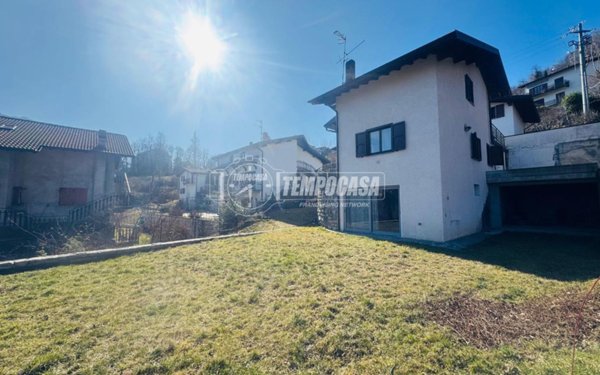 casa indipendente in vendita ad Alta Valle Intelvi