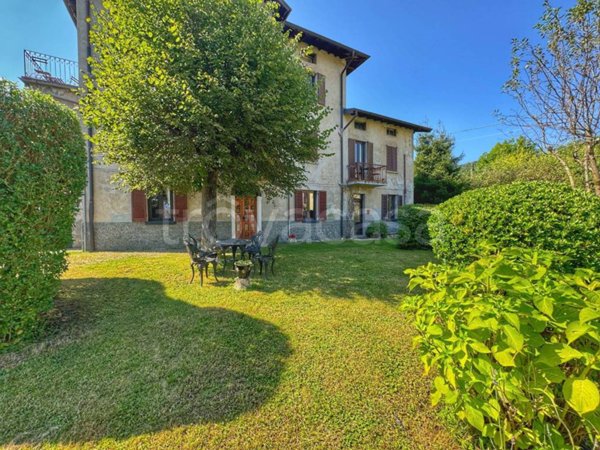 casa indipendente in vendita ad Alta Valle Intelvi