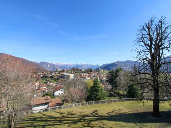 appartamento in vendita ad Alta Valle Intelvi in zona Pellio Intelvi