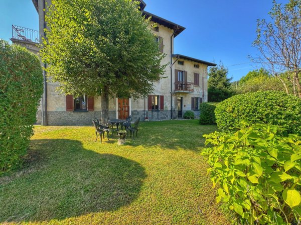 casa indipendente in vendita ad Alta Valle Intelvi