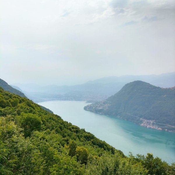 casa indipendente in vendita ad Alta Valle Intelvi in zona Lanzo d'Intelvi