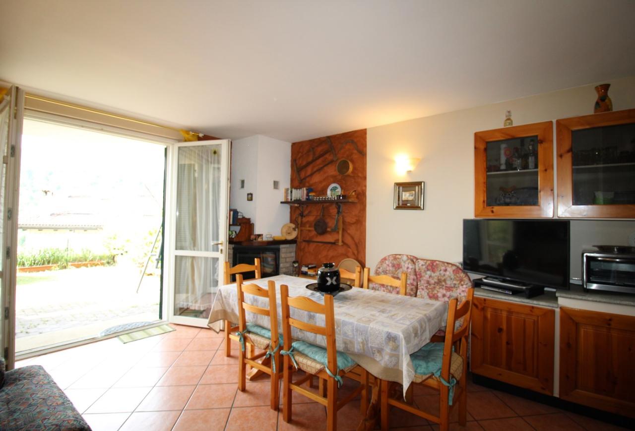 appartamento in vendita ad Alta Valle Intelvi in zona Scaria