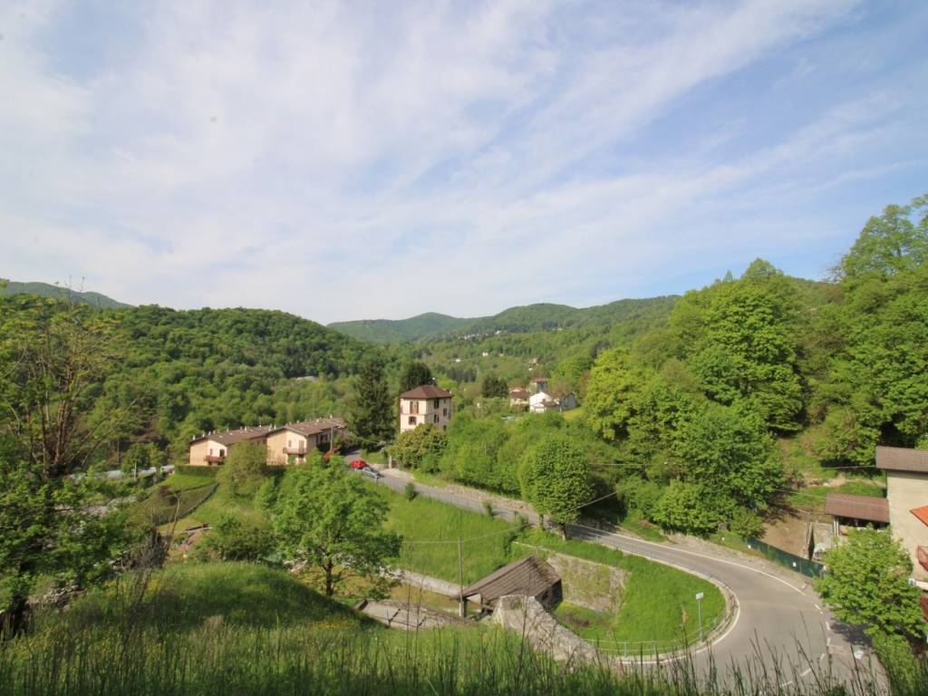 appartamento in vendita ad Alta Valle Intelvi in zona Scaria