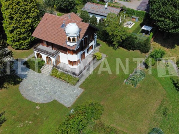casa indipendente in vendita ad Alta Valle Intelvi in zona Lanzo d'Intelvi