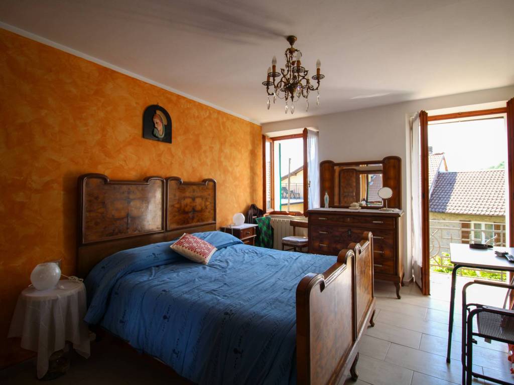 casa indipendente in vendita ad Alta Valle Intelvi in zona Pellio Intelvi