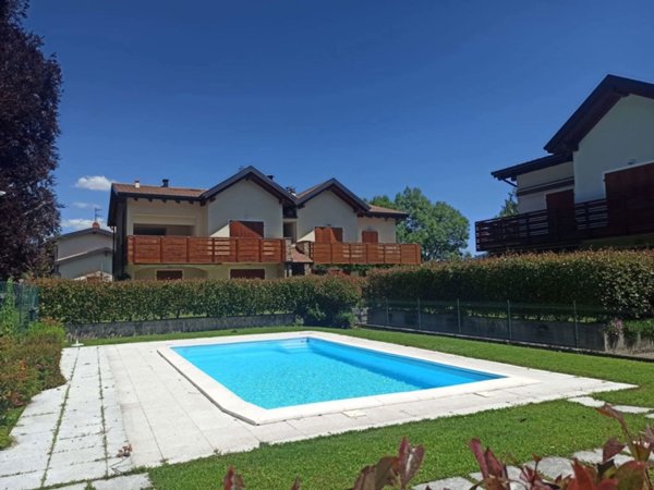 appartamento in vendita ad Alta Valle Intelvi in zona Lanzo d'Intelvi
