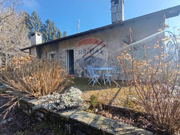 pentavano in vendita ad Alta Valle Intelvi in zona Lanzo d'Intelvi