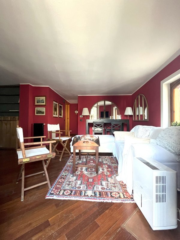 appartamento in vendita ad Alta Valle Intelvi in zona Lanzo d'Intelvi