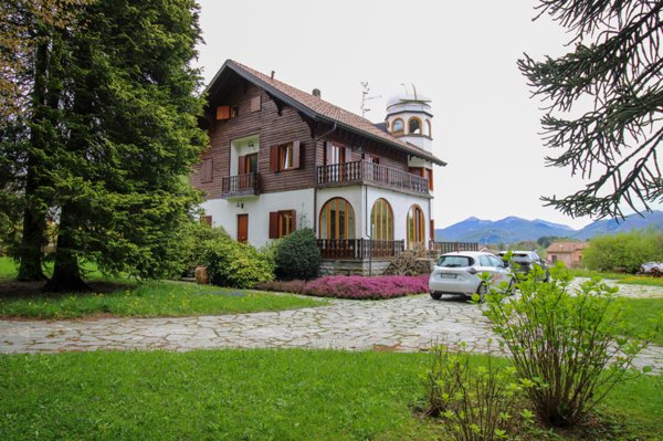 casa indipendente in vendita ad Alta Valle Intelvi in zona Lanzo d'Intelvi