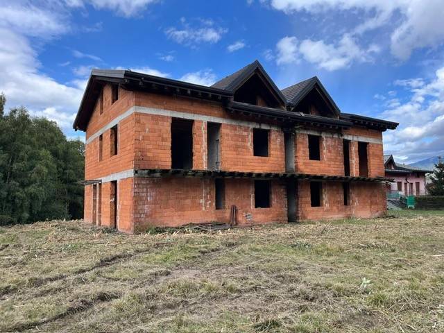 casa indipendente in vendita ad Alta Valle Intelvi in zona Lanzo d'Intelvi