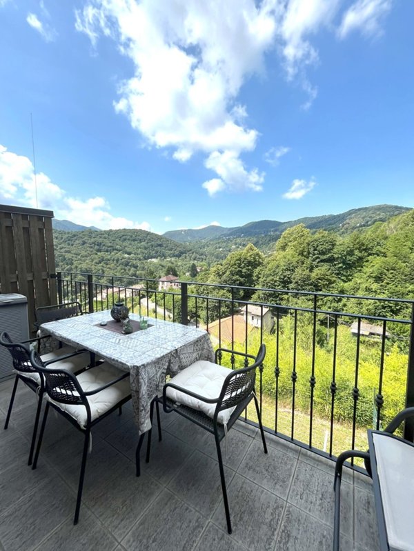 appartamento in vendita ad Alta Valle Intelvi in zona Scaria