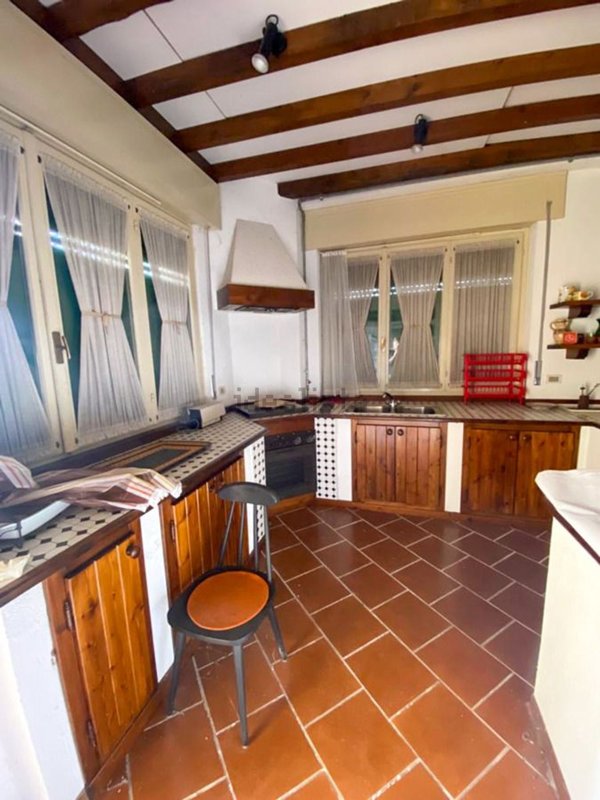 appartamento in vendita ad Alta Valle Intelvi in zona Ramponio Verna
