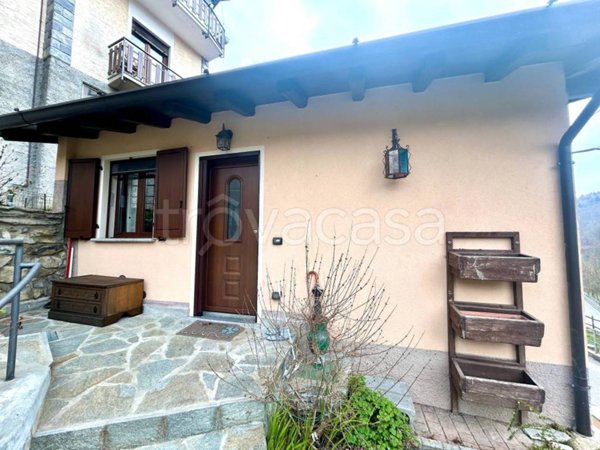 casa indipendente in vendita ad Alta Valle Intelvi in zona Scaria