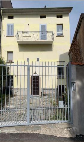 appartamento in vendita ad Alta Valle Intelvi in zona Pellio Intelvi
