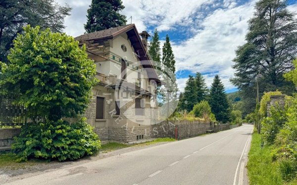 casa indipendente in vendita ad Alta Valle Intelvi