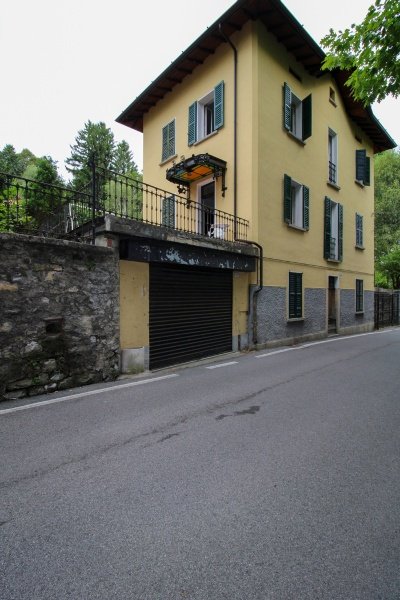 casa indipendente in vendita ad Alta Valle Intelvi in zona Lanzo d'Intelvi