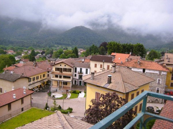 appartamento in vendita ad Alta Valle Intelvi in zona Lanzo d'Intelvi
