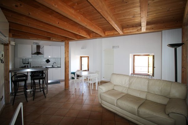 appartamento in vendita ad Alta Valle Intelvi in zona Pellio Intelvi
