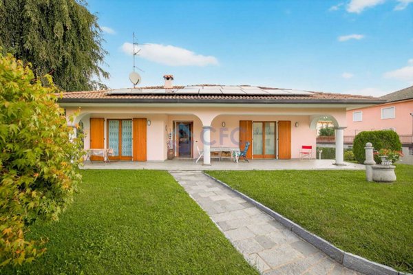 casa indipendente in vendita ad Alta Valle Intelvi