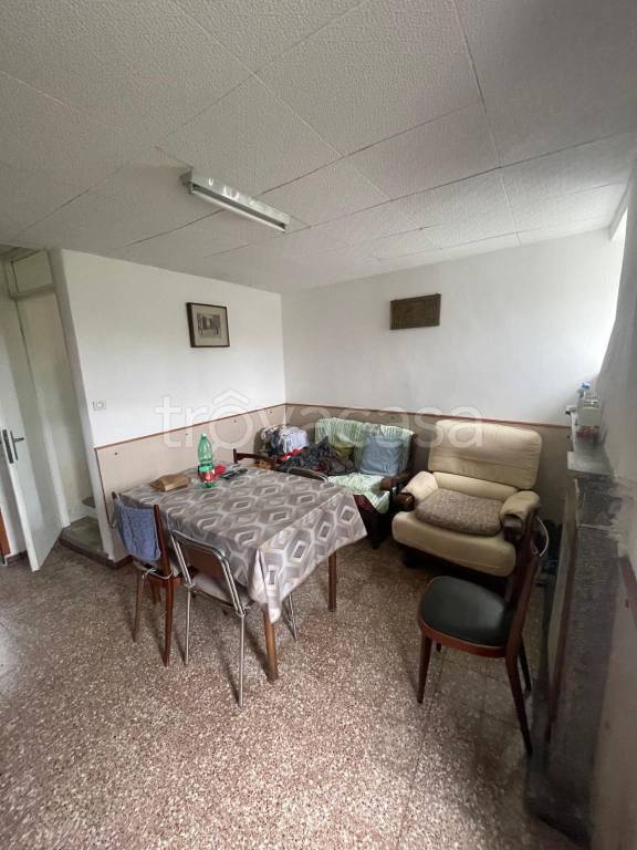 casa indipendente in vendita ad Alta Valle Intelvi in zona Lanzo d'Intelvi