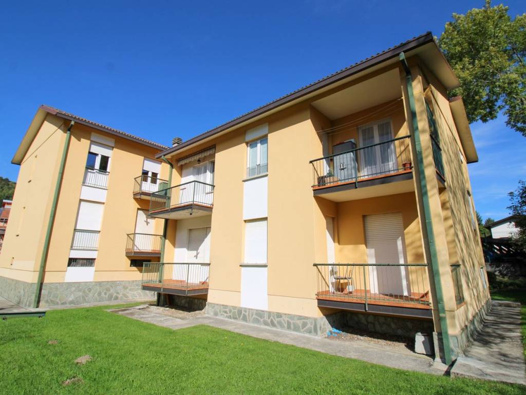 appartamento in vendita ad Alta Valle Intelvi in zona Lanzo d'Intelvi
