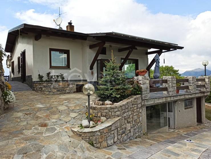 casa indipendente in vendita ad Alta Valle Intelvi in zona Lanzo d'Intelvi