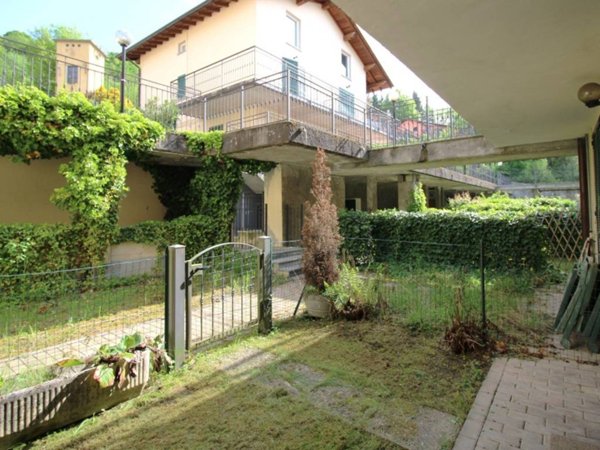 appartamento in vendita ad Alta Valle Intelvi in zona Scaria