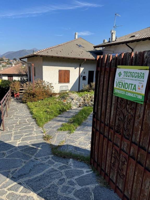 casa indipendente in vendita ad Alta Valle Intelvi