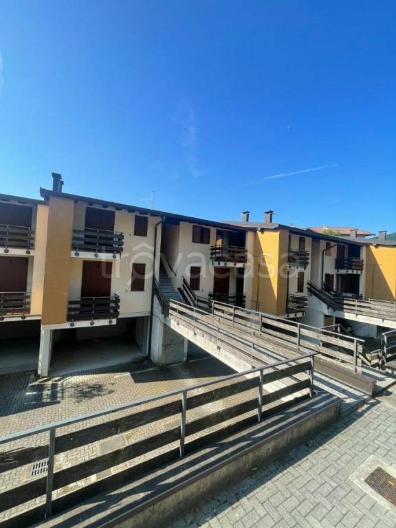 appartamento in vendita ad Alta Valle Intelvi in zona Lanzo d'Intelvi