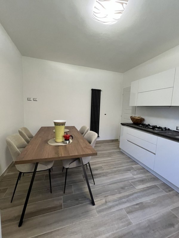 appartamento in vendita ad Alta Valle Intelvi in zona Lanzo d'Intelvi