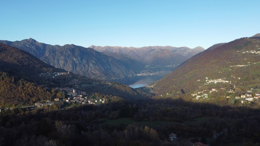 appartamento in vendita ad Alta Valle Intelvi in zona Pellio Intelvi
