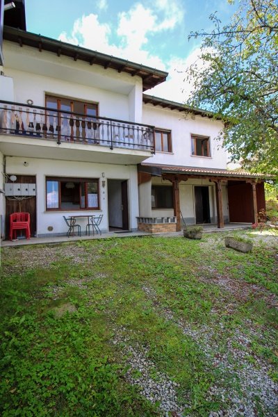 appartamento in vendita ad Alta Valle Intelvi in zona Pellio Intelvi