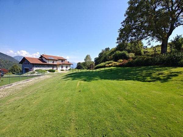 casa indipendente in vendita ad Alta Valle Intelvi