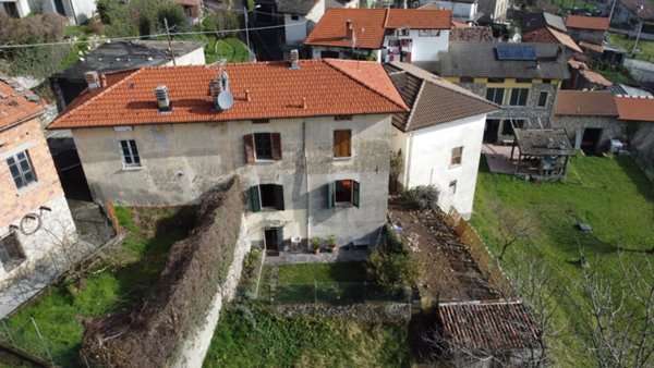 casa indipendente in vendita ad Alta Valle Intelvi