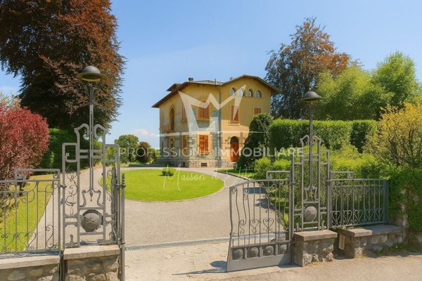 casa indipendente in vendita ad Alta Valle Intelvi in zona Lanzo d'Intelvi